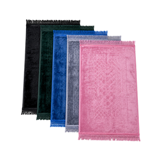 Paded Velvet Prayer Mats (Non Slip) Size (80x120cm)