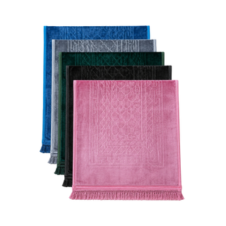 Paded Velvet Prayer Mats (Non Slip) Size (80x120cm)